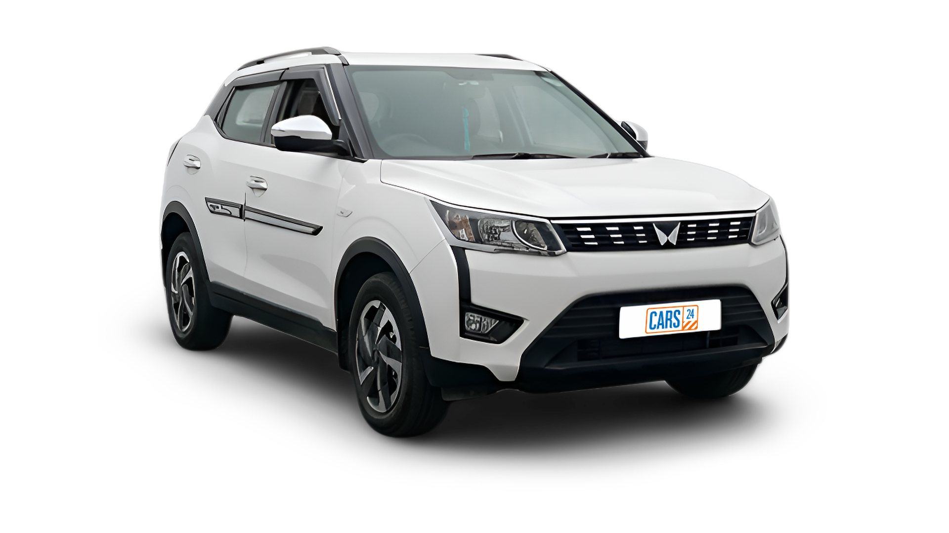 Mahindra XUV300-img